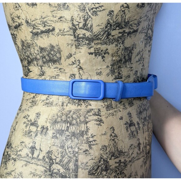 Louis Vuitton Women’s Leather Belt Blue Adjustable Hook Front 31”-34” - Picture 14 of 16